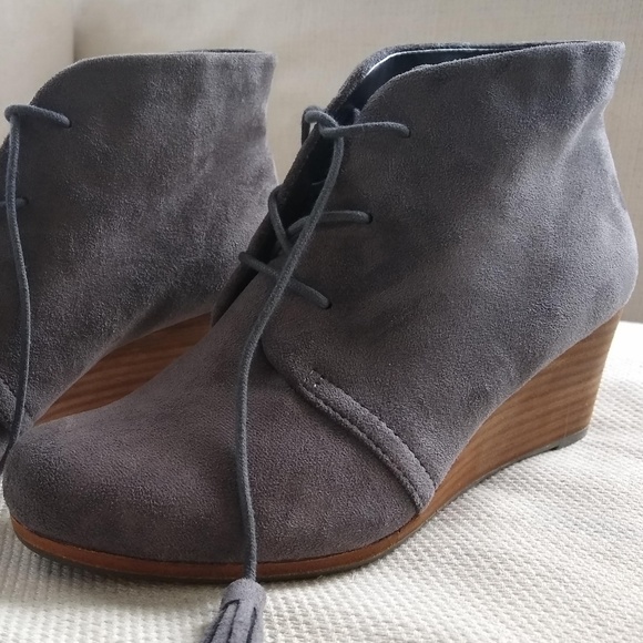 dr scholl's dakota wedge booties black